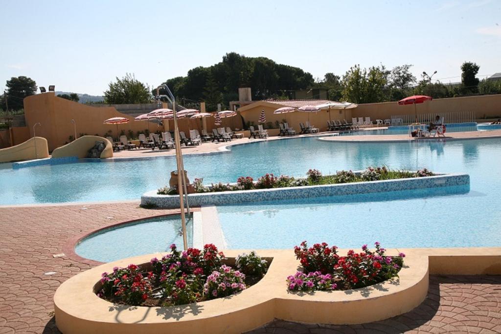 Hotel Resort Lido Degli Aranci ヴィボ・ヴァレンツィア エクステリア 写真