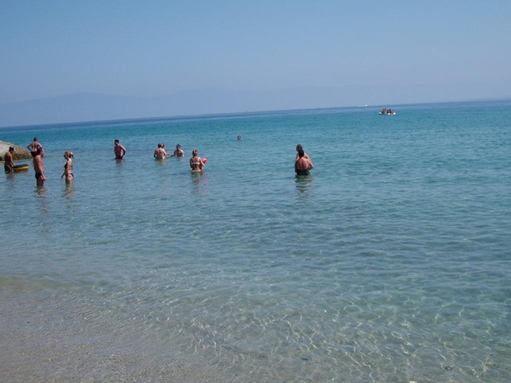 Hotel Resort Lido Degli Aranci ヴィボ・ヴァレンツィア エクステリア 写真