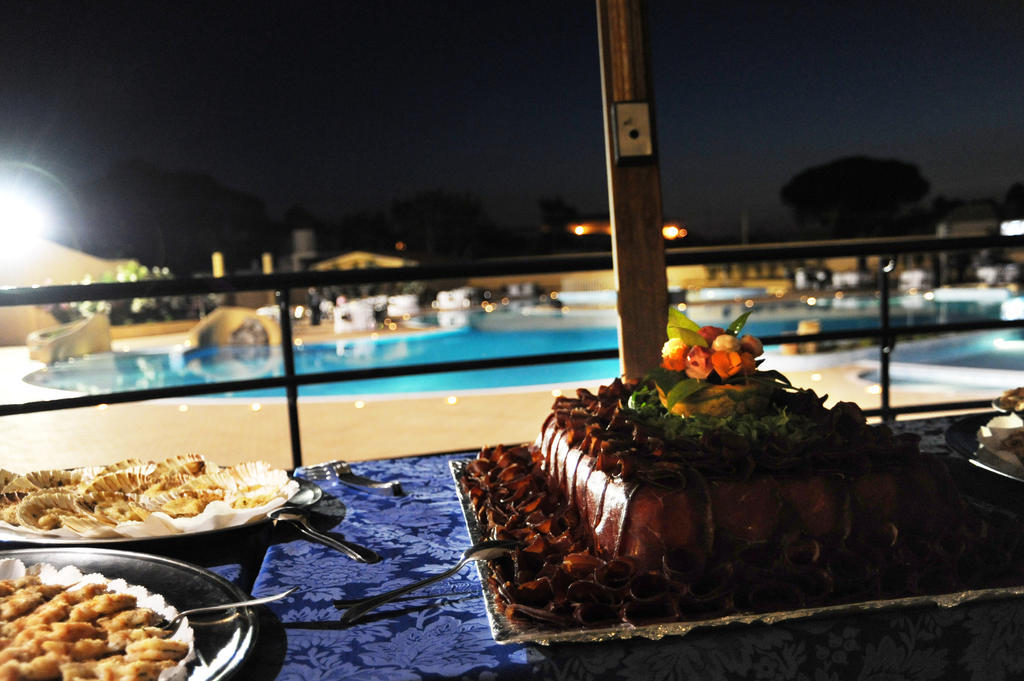Hotel Resort Lido Degli Aranci ヴィボ・ヴァレンツィア エクステリア 写真